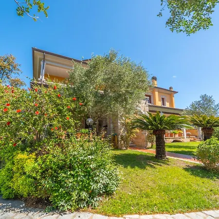 Penzion Garden Park Olbia