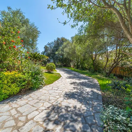 Garden Park 3*
