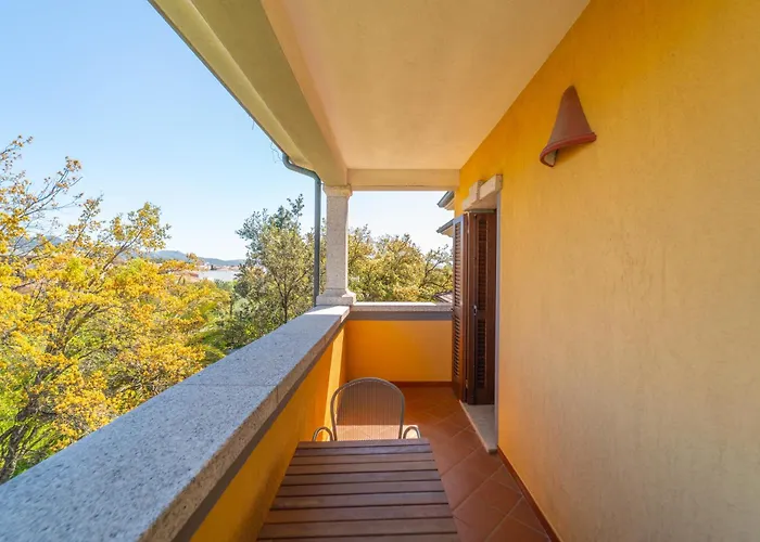 בית הארחה Garden Park אולביה