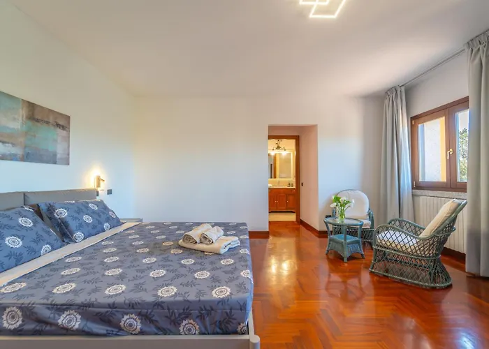 Garden Park בית הארחה *